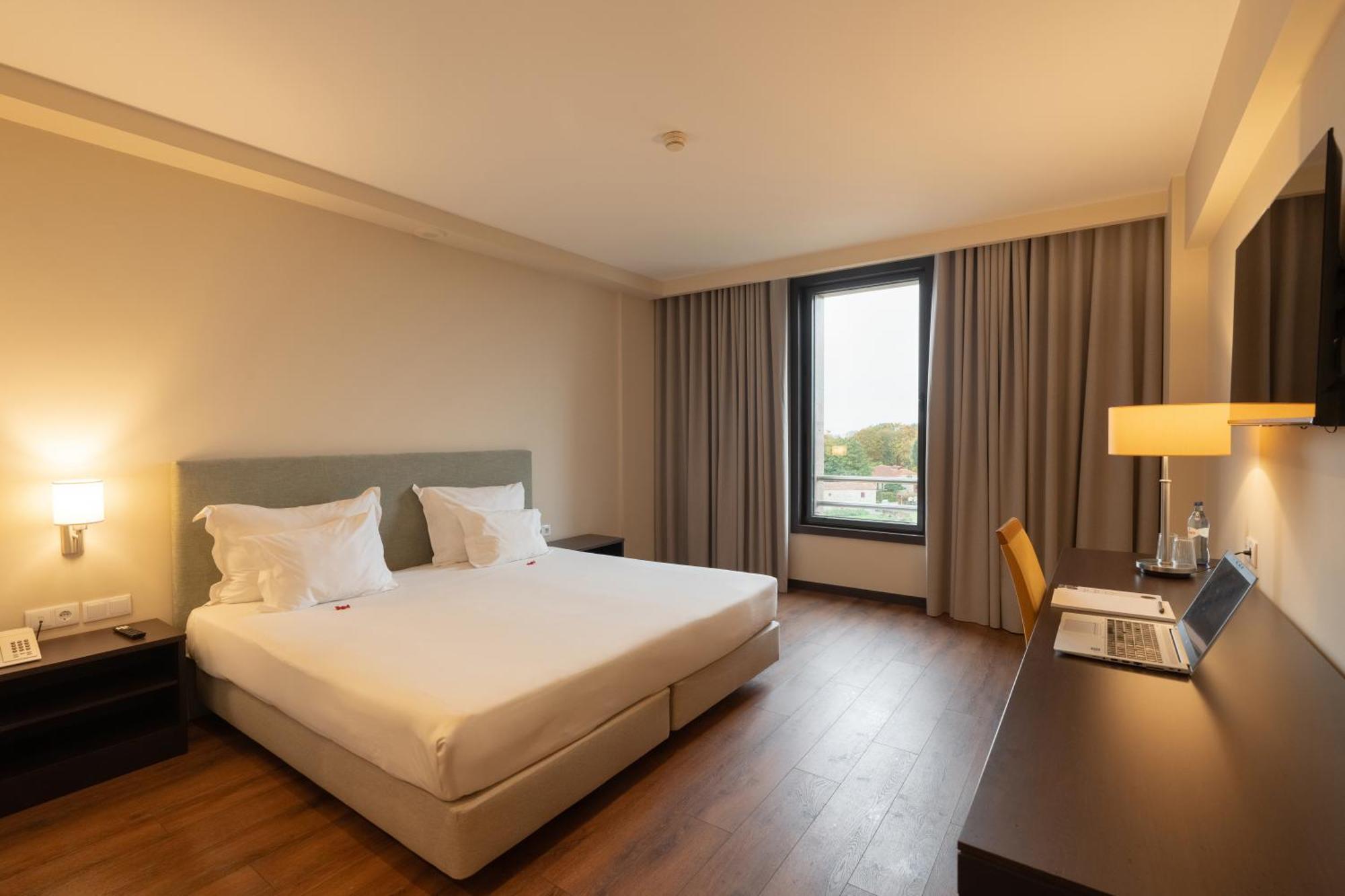 Double Room,1742697473:JPEG
